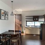 Bán nhanh! căn villa 4 tầng - có 6 căn hộ khép kín đủ nội thất đường ngô quyền diện tích: 187m2