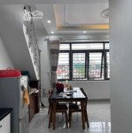 Nhà thạch bàn, ngõ ô tô, ô tô vào nhà, 38m2, 4t, giá 4.4 tỷ.