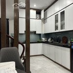 Cho thuê nhà lê đức thọ 35m2 5 tầng 3 phòng ngủ