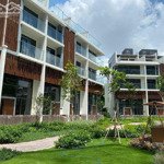 Condo Villa Siêu Phẩm Góc 3 Mặt Tiền - Celadon City Khu The Glen Giá Chênh Tốt 30. X Tỷ (Full)