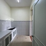 Cho thuê căn hộ 312 llq 2pn 2wc nhà mới 65m2