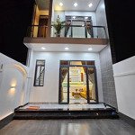 Kẹt vốn cần bán nhà vũ ngọc phan,phường 13,bình thạnh,giá 3tỷ2/dt 80m2.có sân đậu ôtô,lh 0904472779