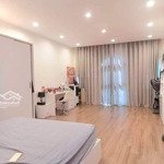 Bđs dòng tiền cực hiếm - apartment 9 tầng view hồ tây 100m2 chỉ 65 tỷ