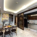 Muốn bán gấp căn 3 phòng ngủ109m2 the sun avenue giá bán 5.4 tỷ bao hết, (sổ còn 275 triệu sẽ được trừ lại)