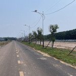 Em cần bán lô đất sát mặt tiền ql14 cách tp đồng xoài 2km giá 480tr