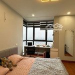 Chính chủ bán nhanh căn góc tầng cao n01t3 nhoại giao đoàn 140m2 3 phòng ngủview hồ, công viên giá bán 65 triệu/m2