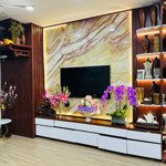 Chính chủ cần bán căn 4 ngủ goldsilk complex hà đông , diện tích: 128m2 full nội thất . giá bán 5,5 tỷ sẵn sổ