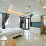 Căn hộ dịch vụ 30m2 căn góc ban công view công viên phú mỹ hưng giá rẻ