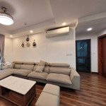 Hot! cho thuê căn hộ siêu đẹp goldmark - hồ tùng mậu, 104m2, 3 phòng ngủ 2 vệ sinh, 18 triệu