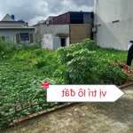 Ngộp ngân hàng bán lô đất 100m2 ngay ubnd , chợ, shr