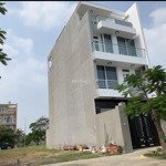 Tài chính 2,9tỷ sở hữu ngay nền 90m2 kdc ven sông p. tân phong, q7. sổ sẵn, xdtd, view công viên