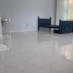 Cho thuê phòng lớn 40m2