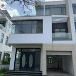 Bds hvl bán bt thô lucasta 10x17,5m chỉ 21,5 tỉcó thương lượngmạnh