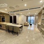 Cho thuê và chuyển nhượng căn midtown m8 tầng 26 the peak full nội thất cao cấp nhà rất đẹp