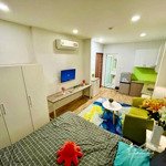 Phòng 40m2 ngay chân cầu calmette quận 4