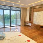 Cho thuê biệt thự đơn lập khu compound lucasta villa, diện tích 500m2 chỉ 45 triệu/tháng