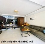 Nhà mặt tiền 100m2,3 phòng ngủ,đường nguyễn lộ trạch,q.hải châu