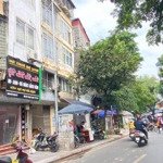 Bán nhà c4 mặt phố hoa bằng 65.8m2,mặt tiền5m, ôtô đang cho thuê kinh doanh cửa hàng, giá bán 11tỷ cầu giấy