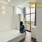 Cho thuê phòng 30m2, ban công lớn, phan đăng lưu gần chợ bà chiểu lh: 0974735831