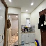 Căn hộ dịch vụ 18m2, nguyễn cửu vân, giá: 4,5 triệu