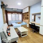 Chính chủ cho thuê studio 40m2 bếp riêng yên hoà