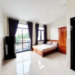 Phòng full nt 30m2 ngay phạm hùng