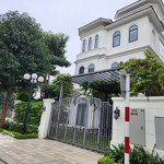 Chính chủ bán biệt thự đơn lập 236m2 vinhomes green villas có gara ôtô, bể bơi riêng