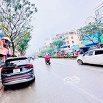 Bán nhà mặt phố nguyễn văn cừdiện tích188m,mặt tiền7m. vỉa hè rộng, kinh doanh tấp nập. giá bán 42tỷ.