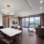 0915 130 235 tôi cho thuê căn hộ 3 phòng ngủfull 150m2 tại dự án mandarin garden có thể vào ở được luôn