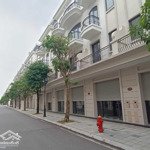 Bán nhanh cắt lỗ sâu căn shophouse sao biển 56m2 vinhomes - hưng yên, giá chỉ 7,2 tỷ