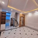 Cho thuê nhà mặt ngõ phố kim giang, hoàng mai dt 50m2x6t có tm giá 22tr