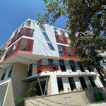 Cho thuê căn hộ bancol đủ tiện nghi trung tâm q8 - thang máy, mặt tiền - giáp q5, q1, q10