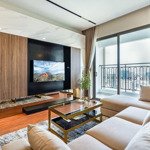 Saigon royal - bán căn hộ 2 phòng ngủview sông, nội thất đẹp giá tốt 8,2 tỷ. liên hệ 0909791186