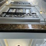 Bán nhà khương đình mới hoàn thiện 6 tầng cực xịn xò thang máy cuối nhà.diện tích40m giá nhỉnh 7 tỷ