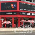 Cho thuê nhà mp lê thái tổ, hoàn kiếm, mt: 20m, dt: 150m2, giá thuê: 250 triệu/tháng