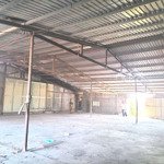 Xưởng 300m2, có 1p ở, vlb