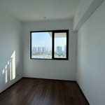 Cần cho thuê căn hộ one verandah 2pn, dt 81m2, view sông giá 16tr/tháng (giá tốt thị trường)