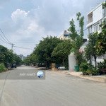 Cần bán nền đất 5m x 25m đường d5 rộng 20m,sát liên phường và global city, sổ đỏ và giá chính chủ.