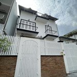 Cho thuê villa ngang 10m 1 trệt 2 lầu đường số 2 phường thảo điền