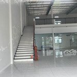 Cho thuê mb kinh doanh hoặc làm vp p.an khánh, quận 2: 15x20m, trệt, 1 lửng. 450m2 sàn. 130 triệu/th