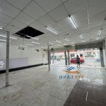 Mặt bằng ngang 10m, tổng 200m2 gần vincom mặt đường phạm văn thuận