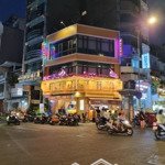 Góc 2mt kinh doanh cafe mt đề thám , q1. dt: 8x10m, kc: trệt 2 lầu