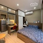 Căn hộ 1 phòng ngủ thiết kế tông gỗ ấm siêu ấm áp ở hồ văn huê pn