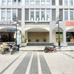 Bán căn shophouse 3 tầng the pegasuite đường tạ quang bửu p6q8