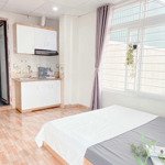 Chính chủ cho thuê phòng studio tại nguyễn khánh toàn, cầu giấy. view từ ban công đẹp. giá 6tr5.