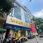 Cho thuê nhà mp liễu giai cầu ba đình dt 200m2, 3tầng, mt 15m thông sàn ngân hàng showroom 160tr