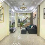 Nhà sổ riêng dsh. diện tích: 54m2,dtsd108m2,ngay chợ phú xuân. giá bán 2,880ty