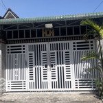 Nhà cấp 4, 135m2, 3 phòng ngủ, nội thất cơ bản, tân an, thị xã lagi