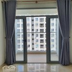 Bán luxgarden, 77m 2pn , full nội thất. giá 2tỷ700 ( sổ hồng cầm tay)