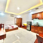 Phòng đẹp 30m2 - nội thất vip giá ưu đãi ngay bờ kè hoàng sa, cầu số 4